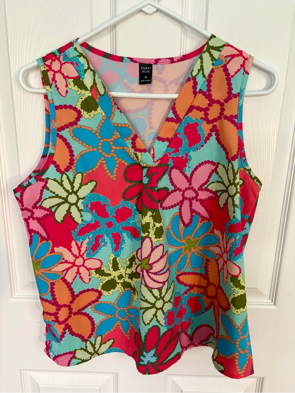 Emery Rose Multicolor Floral V-Neck Sleeveless Camisole